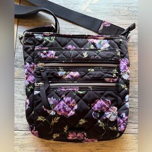 Vera Bradley crossover bag